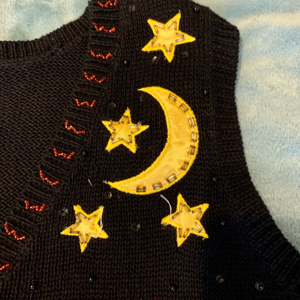 SOLD M details vintage halloween knitted vest - Picture 8 of 14